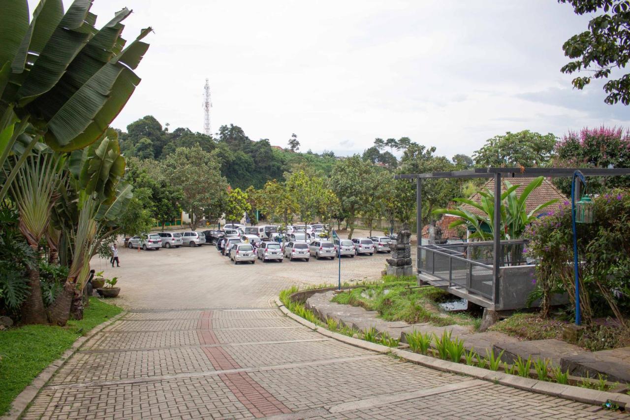 Jadul Village Resort Lembang Exterior foto